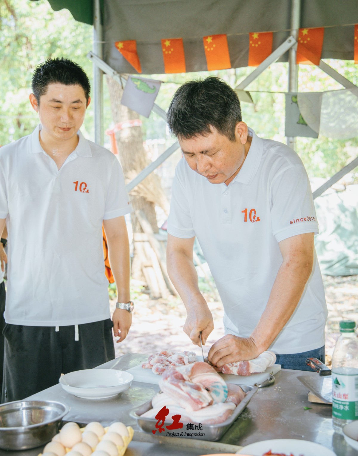 拾级而上，共铸辉煌——红集成十周年庆典暨2025年年会(图10)